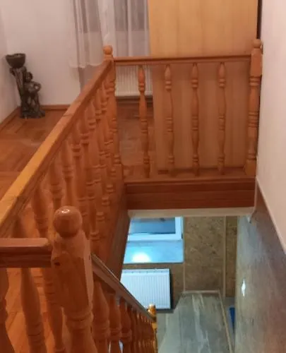 Apartman двох рівневі в центрі *